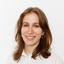 Tatár Júlia